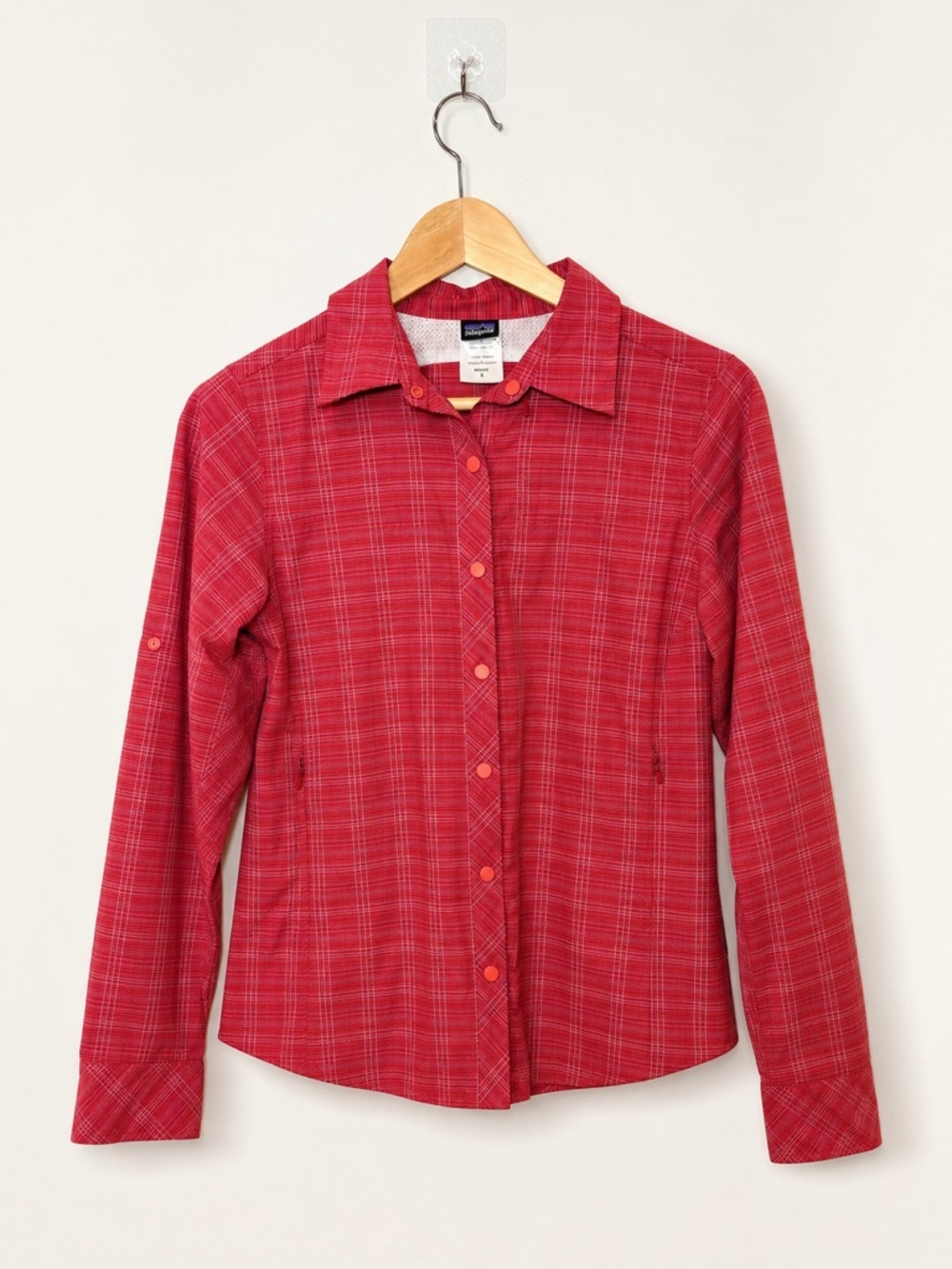 Patagonia Women’s Pink/Red Plaid Hiking Snap Front Shirt Size 4 - Picture 1 of 7